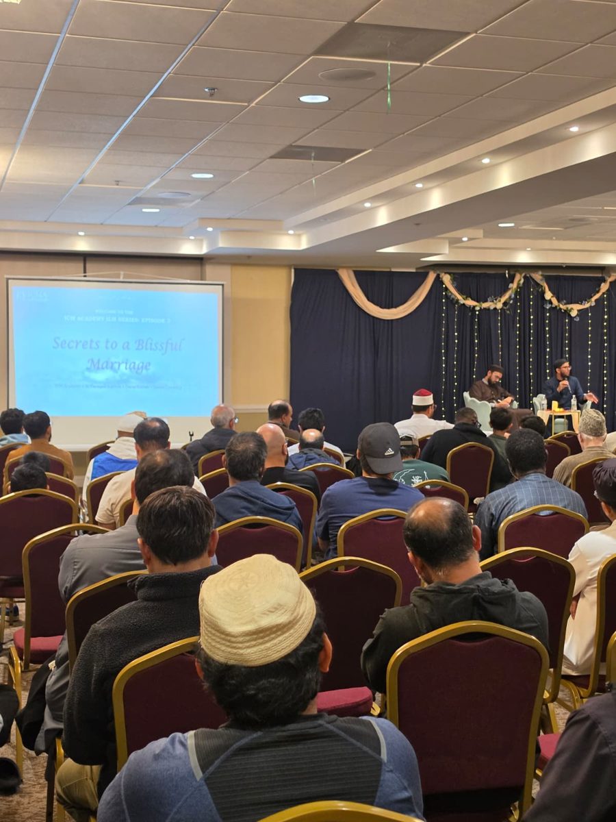 Muslim community marriage seminar presentation with audience